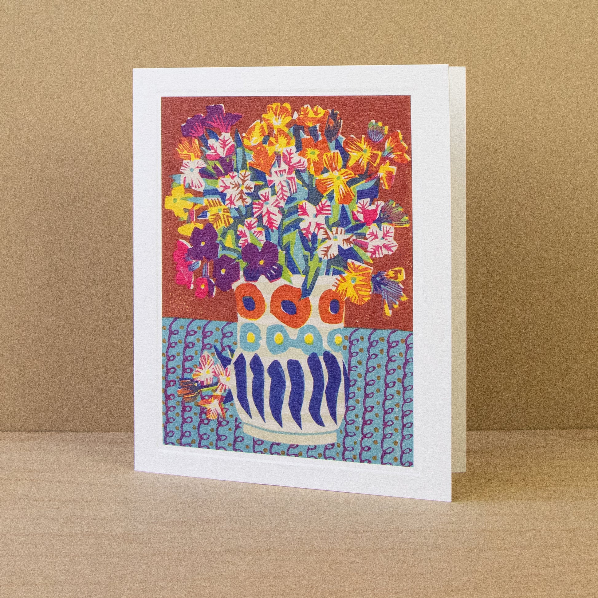 W lflowers In Charleston Vase