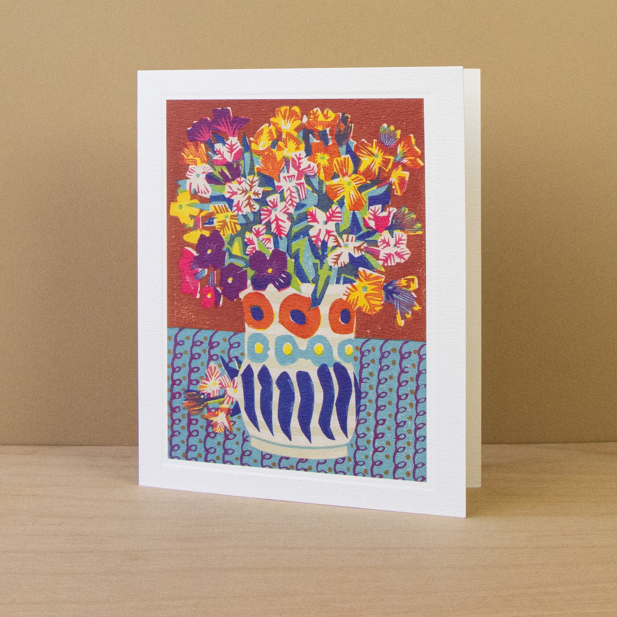 W lflowers In Charleston Vase